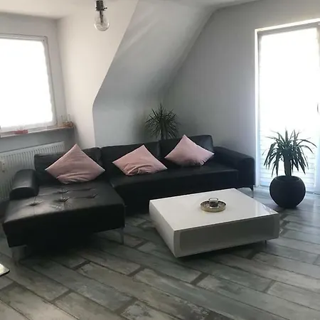 Moderne, Neu Renovierte Maisonette-wohnung Mit Balkon Lüdenscheid